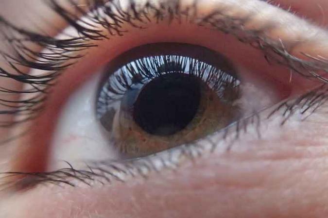 Segundo o oftalmologista Leonardo Gontijo, lavar os olhos com água ou soro é uma das piores maneiras de combater a síndrome do olho seco(foto: Pixabay) Segundo o oftalmologista Leonardo Gontijo, lavar os olhos com água ou soro é uma das piores maneiras de combater a síndrome do olho seco(foto: Pixabay)