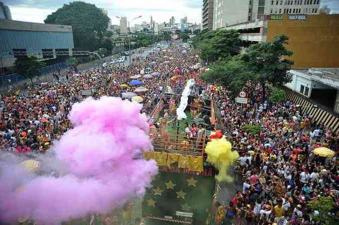 A Prefeitura de Belo Horizonte espera que o Carnaval movimente cerca de R$ 1 bilho(foto: Alexandre Guzanshe/Flickr PBH/Domnio Pblico)