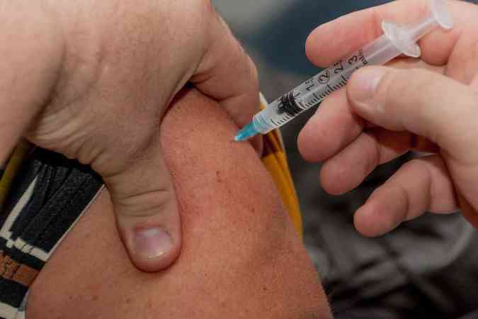 Imunização em queda: enquanto em 2019 a cobertura vacinal contra o sarampo, a rubéola e a caxumba (tríplice viral) era de 93,1%, no ano passado ela despencou para 71,49%(foto: Pixabay)