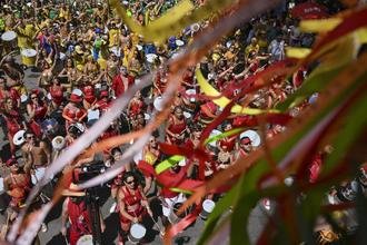 Carnaval sem perrengue: dicas para curtir a festa com seguran�a