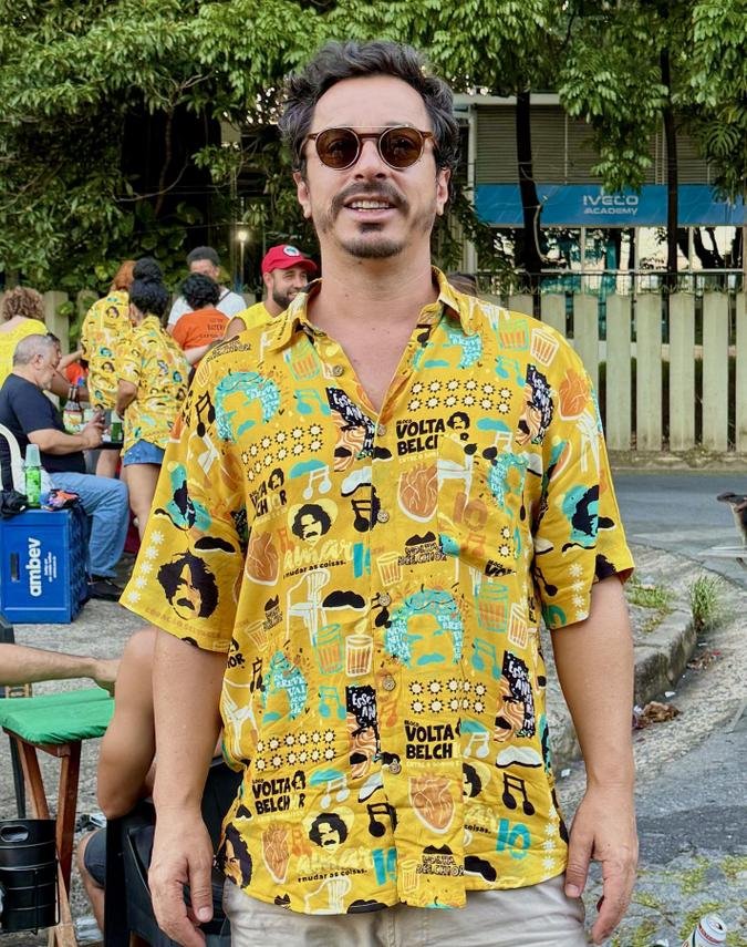 Kerison Lopes, com a camisa comemorativa dos dez anos do Volta Belchior, que j� virou desejo de f� colecionador(foto: Divulga��o)