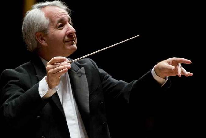 Diretor artstico e regente titular da Filarmmica, Fbio Mechetti, ser o professor do Laboratrio de Regncia(foto: Orquestra Filarmnica de Minas Gerais/Divulgao)