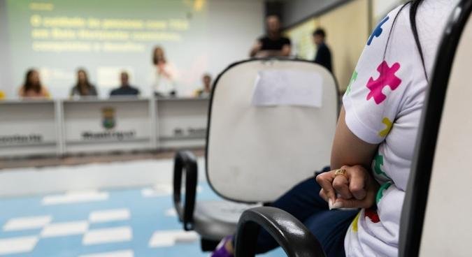 O protocolo integra o Programa Entrelaçar, lançado em 2025 com o objetivo de ampliar e qualificar o atendimento a autistas(foto: Rodrigo Clemente/PBH ) O protocolo integra o Programa Entrelaçar, lançado em 2025 com o objetivo de ampliar e qualificar o atendimento a autistas(foto: Rodrigo Clemente/PBH )