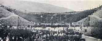 As primeiras Olimpadas da Era Moderna, em 1896, foram realizadas em Atenas, na Grcia, e a abertura se deu no estdio Panatenaico(foto: Wikimedia/Reproduo)