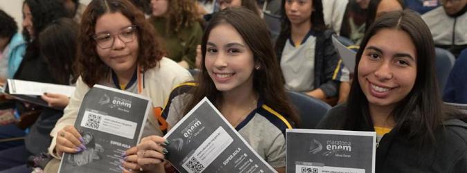 Com média de 621,5 pontos, os estudantes mineiros superaram colegas de todo o país e colocaram o estado no topo do ranking(foto: Vinícius Ferreira/Divulgação) Com média de 621,5 pontos, os estudantes mineiros superaram colegas de todo o país e colocaram o estado no topo do ranking(foto: Vinícius Ferreira/Divulgação)