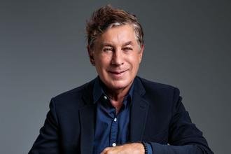 Fl�vio Venturini celebra 50 anos de carreira em show em Belo Horizonte