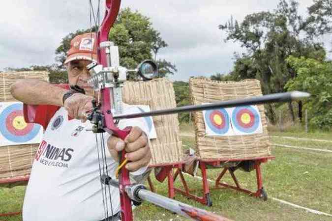 Ronald Leito, de 75 anos,  um dos pioneiros do esporte em Minas: 
