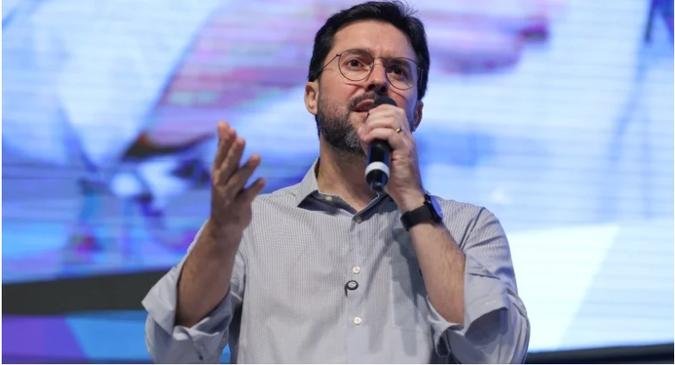 Lu�s Eduardo Falc�o, presidente da Associa��o Mineira de Munic�pios (AMM) e prefeito de Patos de Minas(foto: Divulga��o)