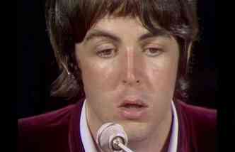 H 50 anos, o cantor e compositor Paul McCartney escrevia Hey Jude, um dos grandes sucessos dos Beatles(foto: YouTube/TheBeatlesVEVO/Reproduo)