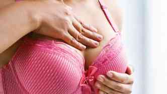 As mamas densas possuem mais glndulas e menos tecido adiposo, e, por isso, so mais suscetveis ao aparecimento de cncer(foto: Physiqueaustin.com/Reproduo)