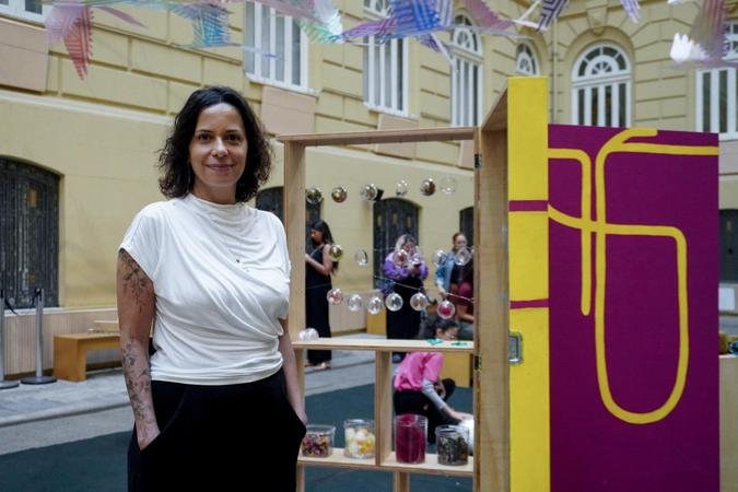 Denise Dal�nides, gerente de programa��o do CCBB BH (foto: Marina Quint�o/Divulga��o )