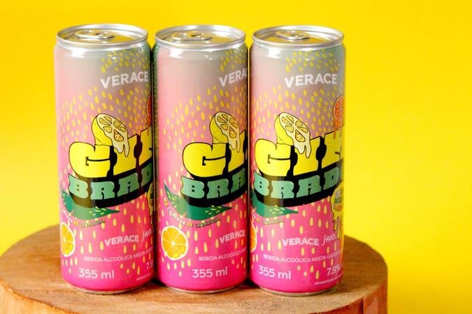 O Gimbrado traz um perfil menos doce e tem como sabor principal o lim�o siciliano(foto: Joanna Del Papa)