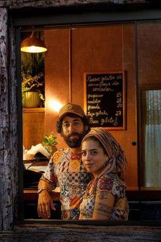 Chef Marina Leite e o sócio Guilherme Pedroso, padeiro e sommelier(foto: Hugo Reis/Divulgação) Chef Marina Leite e o sócio Guilherme Pedroso, padeiro e sommelier(foto: Hugo Reis/Divulgação)