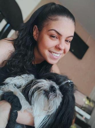 Para a estudante de veterin�ria J�ssica Gon�alves, tutora de Bruce Dylan, o processo de registro do seu pet foi simples e f�cil(foto: Arquivo pessoal )