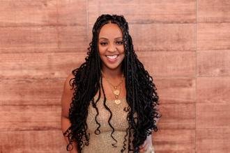 Evento celebra o Dia da Mulher com roda de samba no Cai�ara