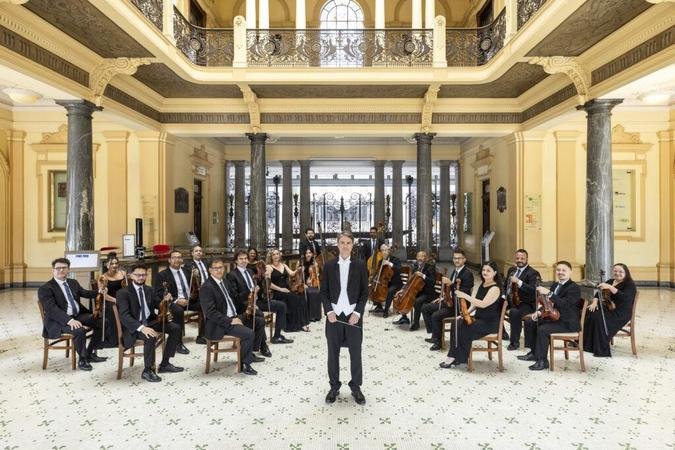 Sob regência do maestro Felipe Magalhães, o espetáculo reúne algumas das mais conhecidas composições da tradição operística italiana(foto: Rafael Motta/Divulgação) Sob regência do maestro Felipe Magalhães, o espetáculo reúne algumas das mais conhecidas composições da tradição operística italiana(foto: Rafael Motta/Divulgação)