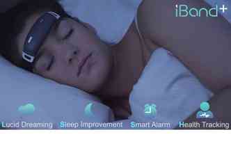 A faixa iBand promete ajudar as vtimas da insnia, promovendo o relaxamento necessrio na hora de dormir. Alm disso, ela seria capaz de induzir os sonhos lcidos ou conscientes(foto: iBand/Divulgao)