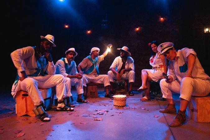 A circulação da companhia mantém como um de seus eixos a valorização da cultura popular mineira(foto: Larissa Castro/Divulgação) A circulação da companhia mantém como um de seus eixos a valorização da cultura popular mineira(foto: Larissa Castro/Divulgação)