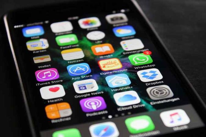 Muitas vezes visto como o culpado, é possível usar o celular para transformar as suas metas em realidade(foto: Pixabay) Muitas vezes visto como o culpado, é possível usar o celular para transformar as suas metas em realidade(foto: Pixabay)