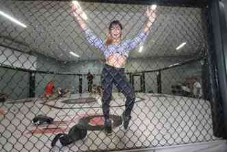 A lutadora transexual amazonense Anne Veriato, de 21 anos, far sua estreia no MMA em maro, no campeonato Mr. Cage 34(foto: Acritica.com/Winnetou Almeida/Reproduo)