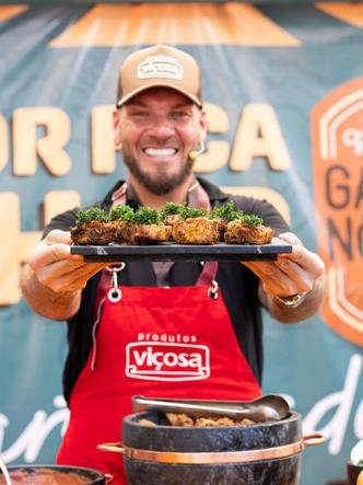 O chef Rhander Dornelles � o embaixador desta edi��o do festival(foto: Reprodu��o/Instagram @festivalgastronomicoop)