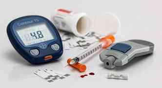 Apesar de a paciente americana ter se curado do diabetes tipo 1, ela precisa tomar remdios contra a rejeio das clulas transplantadas(foto: Pixabay)