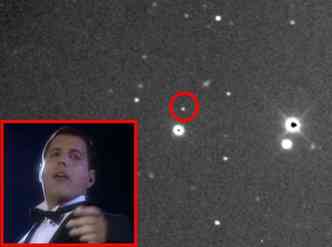 O asteroide 17473, descoberto em 1991, agora, passa a se chamar oficialmente Freddie Mercury (detalhe), em homenagem aos 70 anos do grande msico britnico(foto: Brianmay.com/Reproduo e YouTube/emimusic/Reproduo)