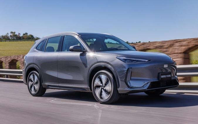 Desempenho impressiona com aceleração de zero a 100 km/h em até 6,9 segundos, na versão Pro(foto: Divulgação) Desempenho impressiona com aceleração de zero a 100 km/h em até 6,9 segundos, na versão Pro(foto: Divulgação)