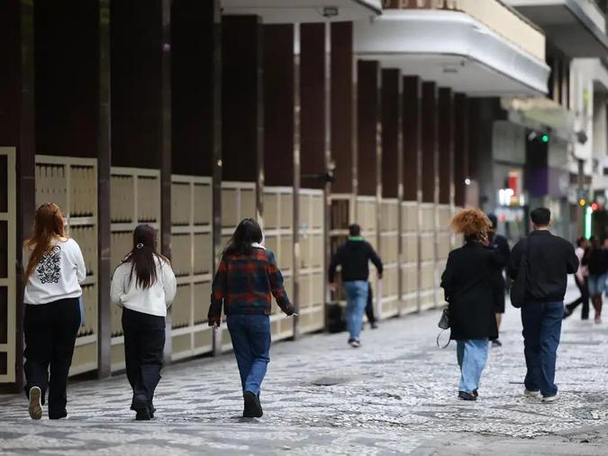 Sensação térmica foi de -5,1 graus em alguns pontos da cidade(foto: Rovena Rosa/Agência Brasil) Sensação térmica foi de -5,1 graus em alguns pontos da cidade(foto: Rovena Rosa/Agência Brasil)