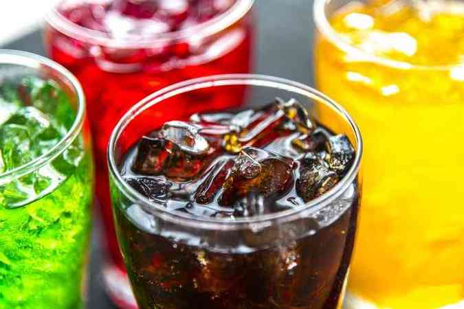 Pode haver relação entre o surgimento de cânceres e o consumo de bebidas adoçadas artificialmente, de acordo com pesquisa francesa(foto: Pixabay)
