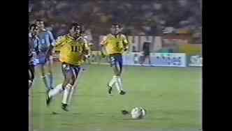 Na Copa de 1994, o 'baixinho' foi o grande diferencial do Brasil na conquista do tetracampeonato(foto: YouTube/Reproduo)