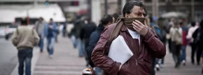 BH vai ter temperaturas entre 12°C e 25°C nesta terça(foto: Marcelo Camargo/Agência Brasil) BH vai ter temperaturas entre 12°C e 25°C nesta terça(foto: Marcelo Camargo/Agência Brasil)