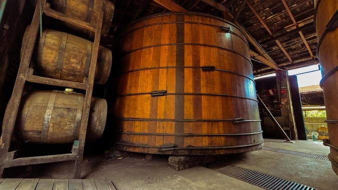 A cachaça é um dos principais símbolos culturais mineiros(foto: Divulgação/Vale Verde ) A cachaça é um dos principais símbolos culturais mineiros(foto: Divulgação/Vale Verde )