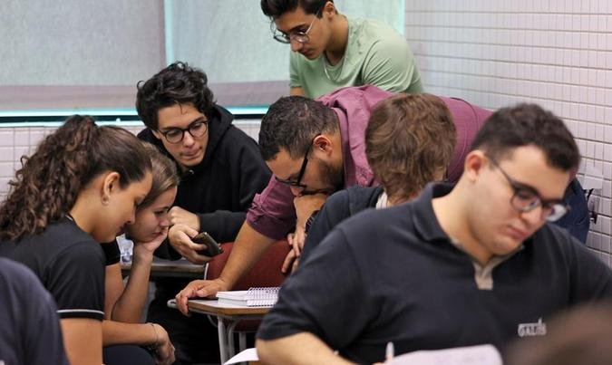 Pela primeira vez, todos os concluintes do ensino médio de escolas públicas foram inscritos automaticamente pelo governo federal(foto: José Cruz/Agência Brasil) Pela primeira vez, todos os concluintes do ensino médio de escolas públicas foram inscritos automaticamente pelo governo federal(foto: José Cruz/Agência Brasil)