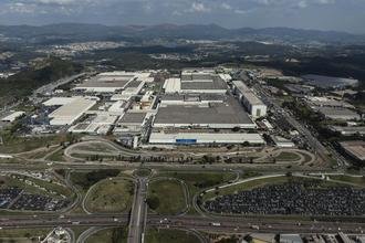 Fiat celebra 50 anos em Betim e mira nova era da ind�stria automotiva