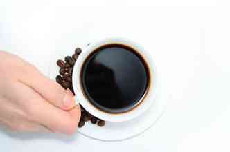 Segundo o estudo realizado na USP, beber de uma a trs xcaras de caf por dia pode ajudar a proteger o sistema cardiovascular(foto: Pixabay)