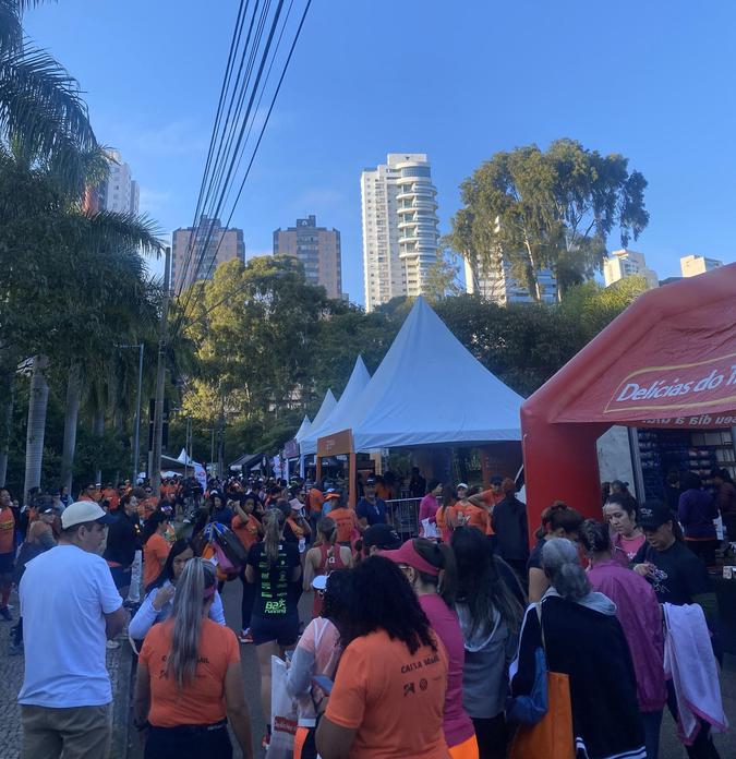 Com energia, garra e muita beleza, cerca de 1.800 mulheres coloriram a orla da Lagoa Seca neste domingo, na 27 edio da Corrida Encontro Delas Caixa(foto: Daniela Costa/Encontro)