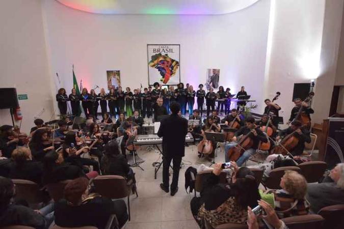 A programação do Canta Brasil prevê apresentações no Hotel Glória Caxambu, no saguão da prefeitura, no Hotel Palace, na igreja matriz, no Parque das Águas e nas igrejas de Baependi(foto: Javier Ceballos/Divulgação) A programação do Canta Brasil prevê apresentações no Hotel Glória Caxambu, no saguão da prefeitura, no Hotel Palace, na igreja matriz, no Parque das Águas e nas igrejas de Baependi(foto: Javier Ceballos/Divulgação)