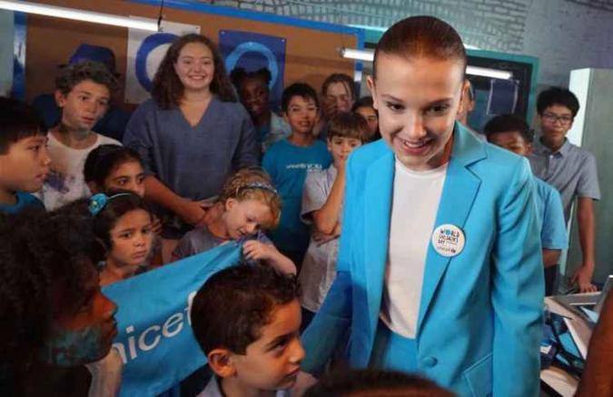A jovem atriz Millie Bobby Brown se junta a celebridades como David Beckham, Shakira e Renato Aragão e vira embaixadora do Unicef(foto: Unicef/Divulgação) A jovem atriz Millie Bobby Brown se junta a celebridades como David Beckham, Shakira e Renato Aragão e vira embaixadora do Unicef(foto: Unicef/Divulgação)