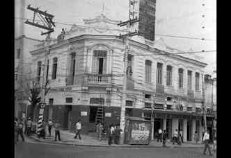 A rua da Bahia, nos anos 1920, era a principal ligao entre a Praa da Estao e o Palcio da Liberdade(foto: Flickr/PBH/Arquivo Publico Municipal/Reproduo)