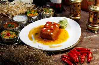 O prato machilli grill, desenvolvido pelo chef indiano Virendra Singh,  uma aposta para quem quer 'apimentar' a noite do Dia dos Namorados(foto: Washington Alves/Divulgao)