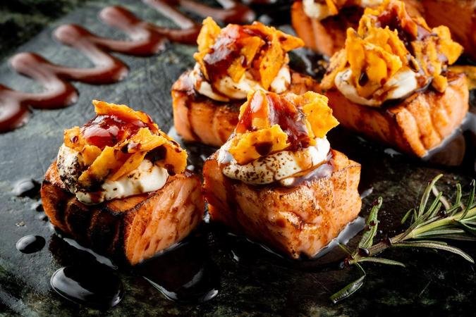 O Rokkon oferece grande variedade de pratos com salm�o(foto: Divulga��o)