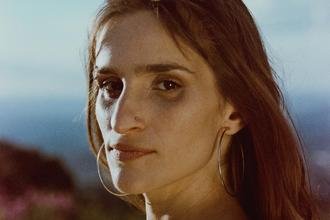 Joana Rochael lan�a �lbum 