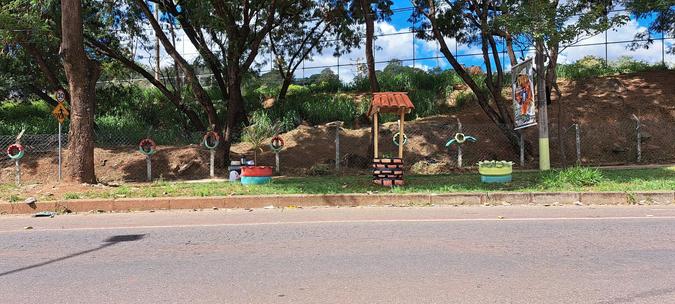 Projeto transforma áreas antes marcadas pelo descarte irregular de resíduos em espaços de convivência, educação ambiental e fruição artística(foto: Sinara Teles) Projeto transforma áreas antes marcadas pelo descarte irregular de resíduos em espaços de convivência, educação ambiental e fruição artística(foto: Sinara Teles)