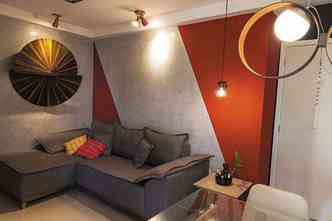 Apartamento de 60 m2 decorado por Anglica Pampolini: formas geomtricas do sensao de amplitude(foto: Ronaldo Dolabella/Encontro)