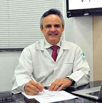 O oftalmologista e professor, José Alvaro Pereira Gomes(foto: Celina Germer/Divulgação)