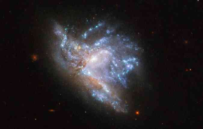 (foto: ESA/Hubble/Nasa/A. Adamo et al/Divulgao)