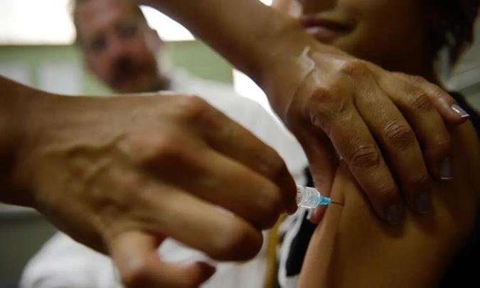 A vacina contra o HPV foi incorporada ao Sistema Único de Saúde (SUS) em 2014(foto: Marcelo Camargo/Agência Brasil) A vacina contra o HPV foi incorporada ao Sistema Único de Saúde (SUS) em 2014(foto: Marcelo Camargo/Agência Brasil)