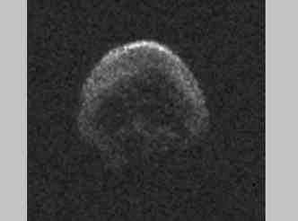 O asteroide 2015 TB145, tambm chamado de Halloween, passou 