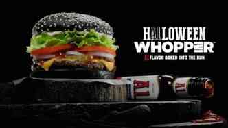 O hambrguer Whopper preto vem chamando a ateno dos consumidores do Burger King em todo o mundo(foto: Burger King/Divulgao)